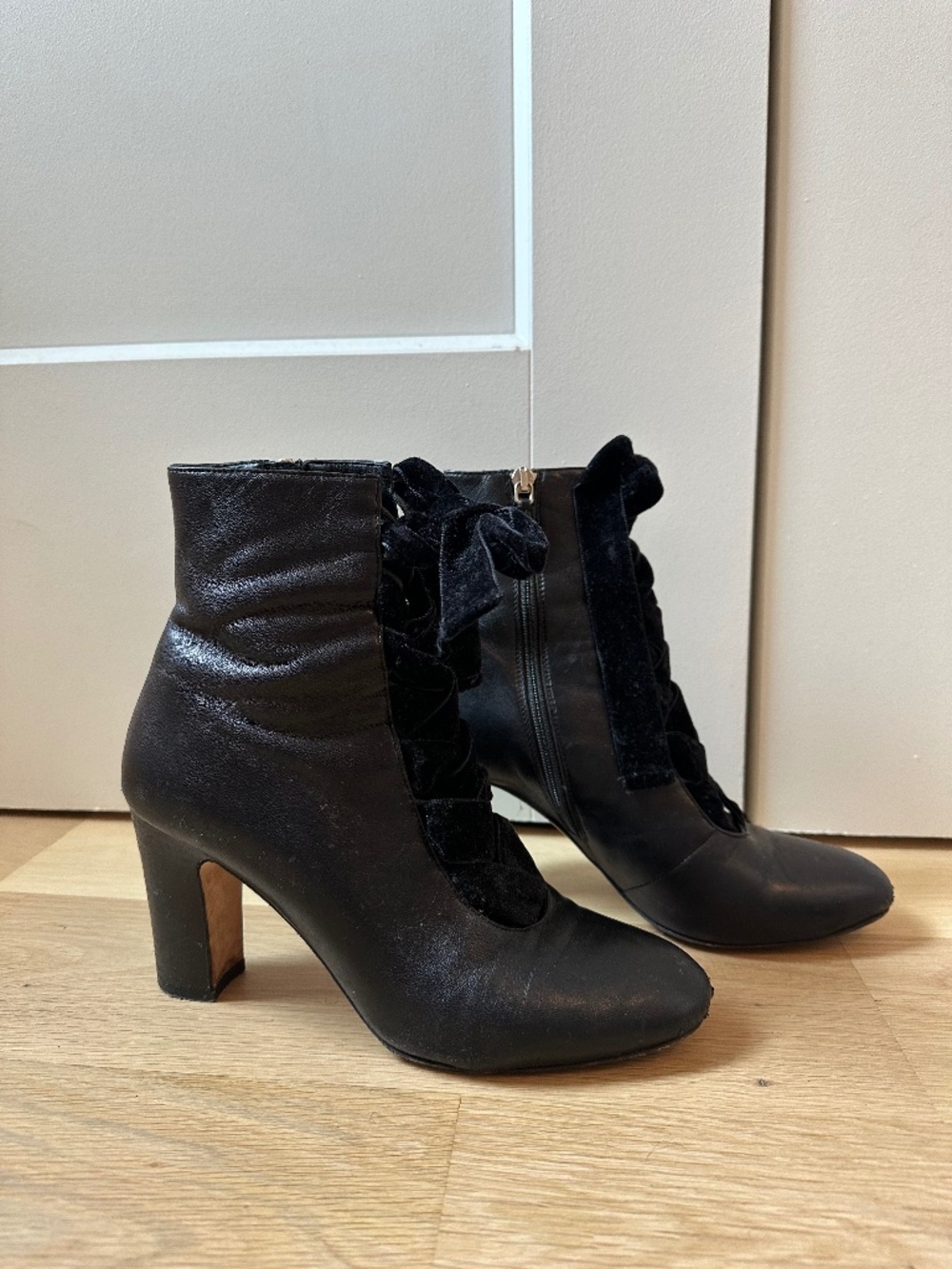 LK Bennett Maxine Boot Velvet Criss-Cross ribbon size 37.5